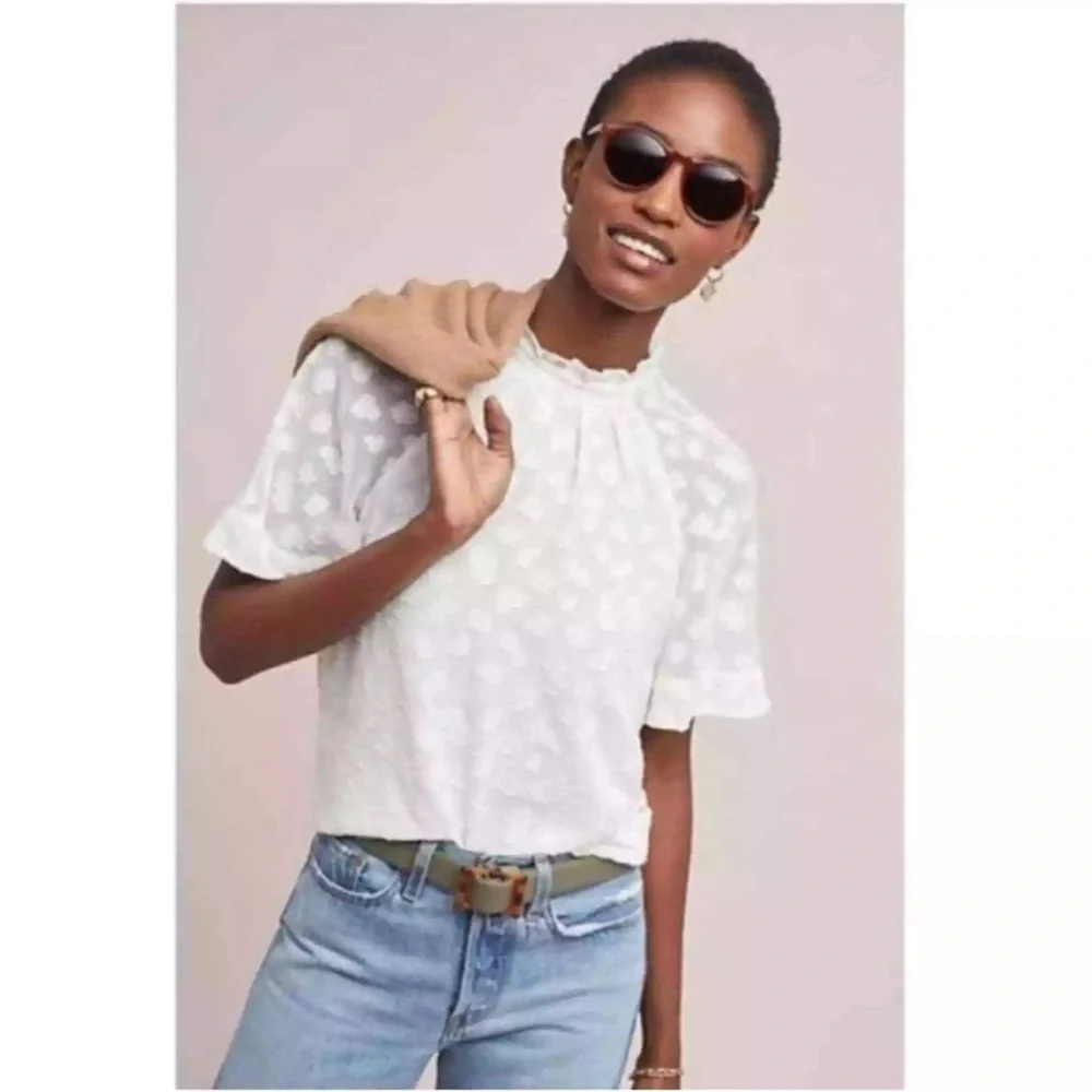 Feather Bone Anthropologie Short Sleeve Ruffled Off White Top Blouse Size Medium - Picture 3 of 13